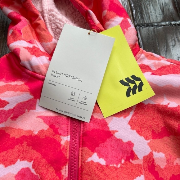 All in Motion Soft Shell Sherpa Jacket Hooded Pink Camo Coat Outdoors M (8) NWT - Picture 8 of 9